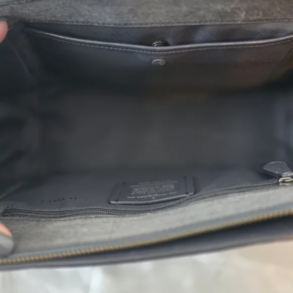 Coach Swagger With Tea Roses - Picture 9 of 15